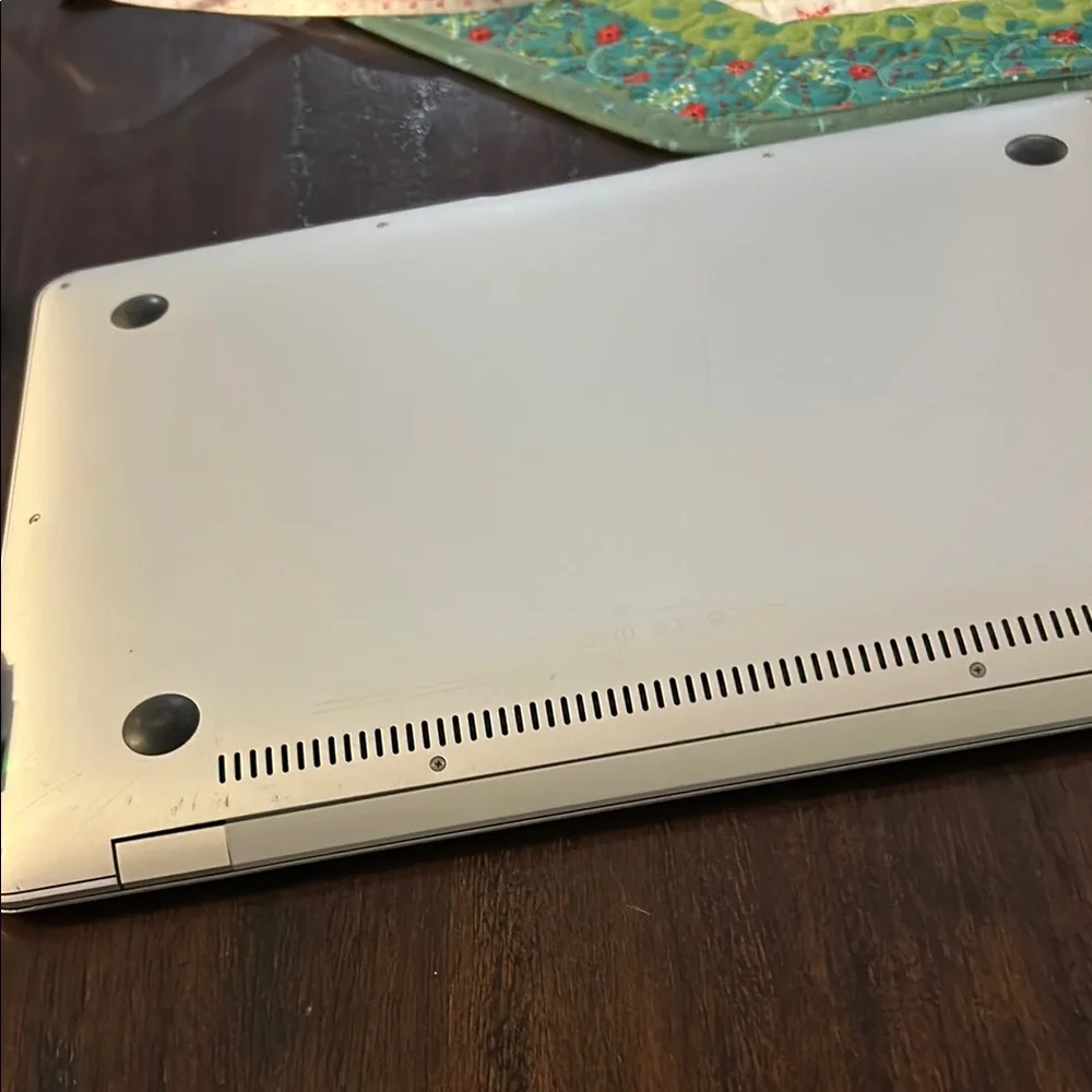 Apple MacBook Air - Silver
